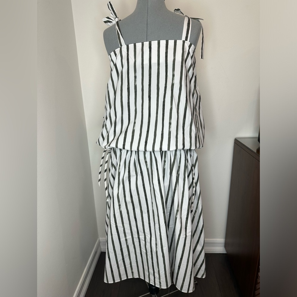 Striped Black and White Women's Dress - Picture 3 of 13